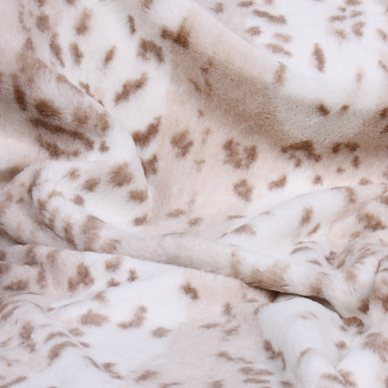 Luxurious Arctic Snow Leopard Plush Pet Blanket for Ultimate Comfort & Warmth