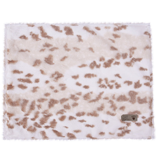 Luxurious Arctic Snow Leopard Plush Pet Blanket for Ultimate Comfort & Warmth