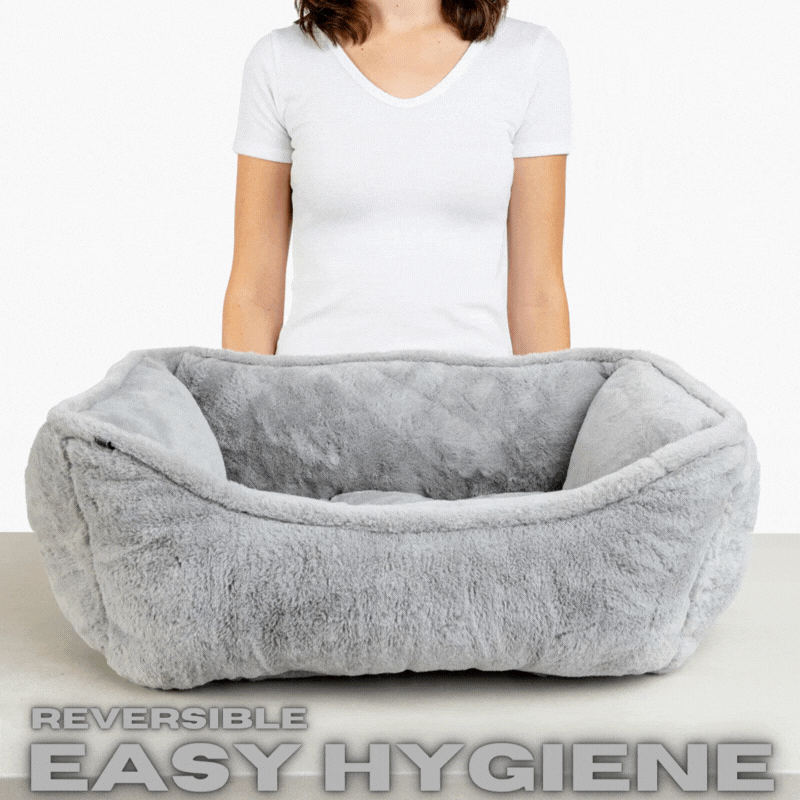 Super Cloud Reversible Dog & Cat Bed: Plush Comfort, Tan Chinchilla Design