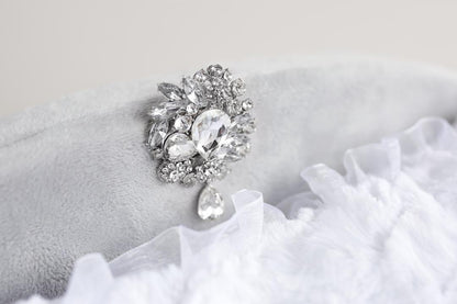 Luxury Enchanted Nights Dog Bed: Removable Pillow, Lace, Crystal, Satin Bows